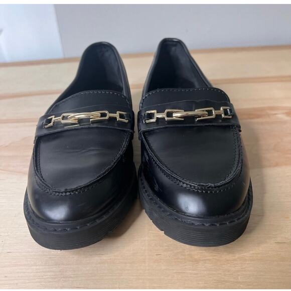 GAP Black Gold Chain Loafers Girl's Sz 4 / Women's Sz 6 Old Money Preppy - Picture 2 of 6